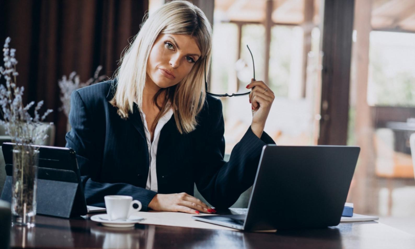Professional network monitoring setup in our training facility